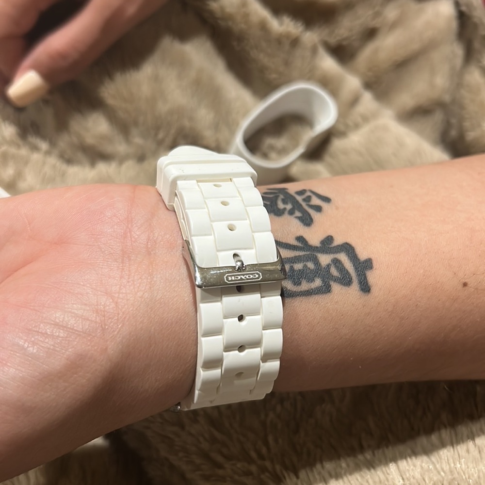 Coach watch - Picture 6 of 8